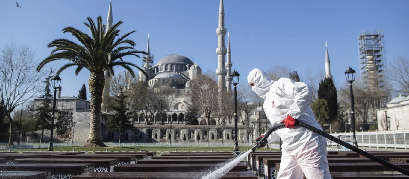 «Καλπάζει» ο κορωνοϊός στην Τουρκία: 501 οι νεκροί και 23.934 τα κρούσματα